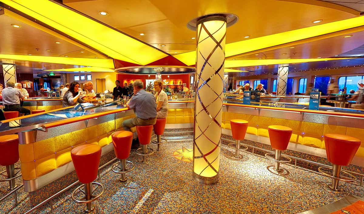 AIDA Bar - AIDAaura